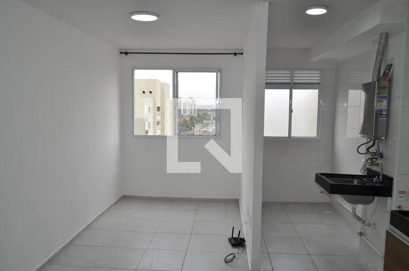 2-bedroom apartment in a building with a gym — photo 24