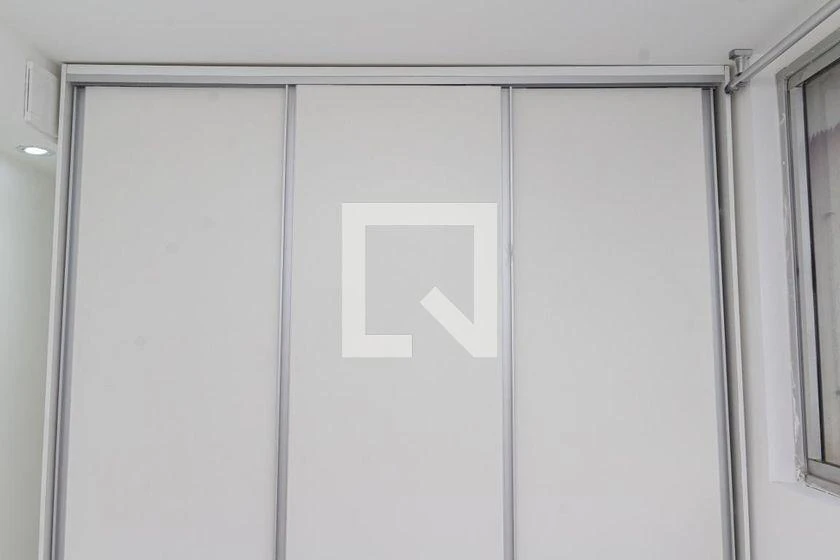 2-bedroom apartment in a building with a pool — photo 37