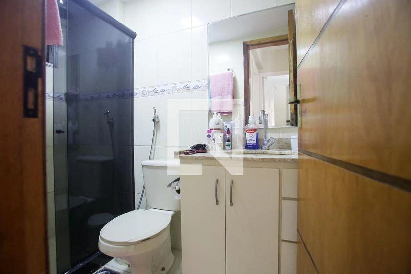 Apartamento amueblado de 2 dormitorios con cocina abierta — photo 24