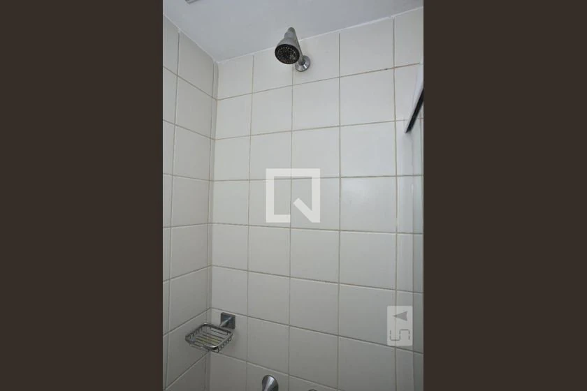 Apartamento de 2 quartos em condomínio com piscina — photo 31