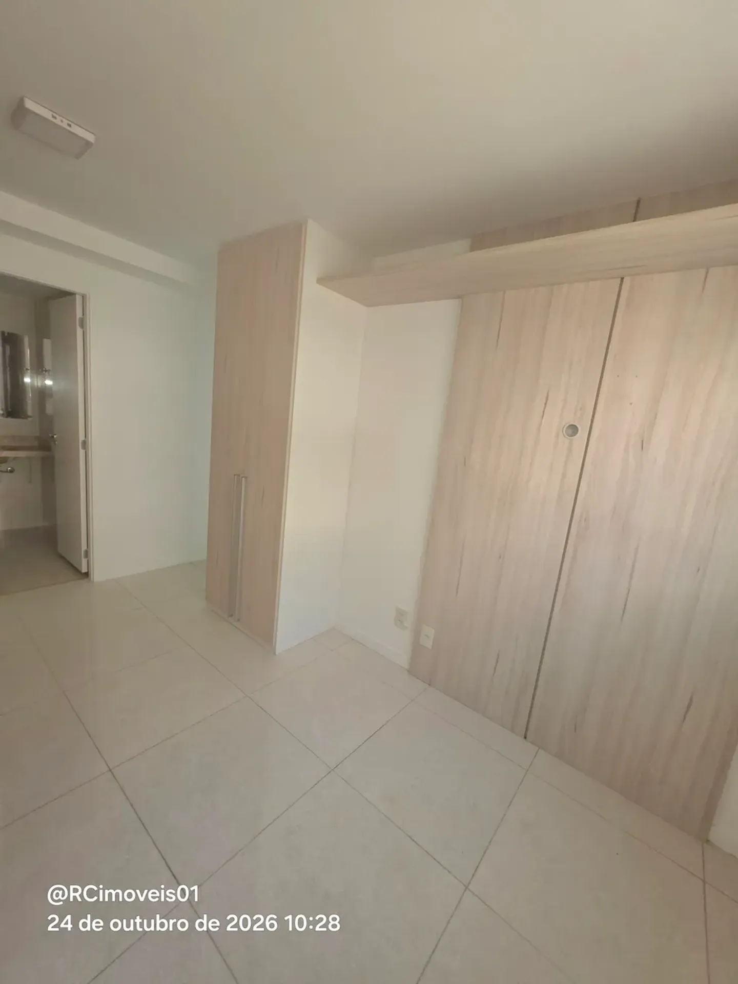 Apartment, 77 m², with a grill on the balcony — photo 41