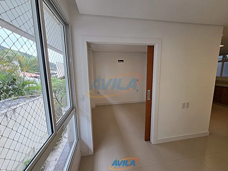 One-bedroom, 40 m² apartment in Florianópolis — photo 16