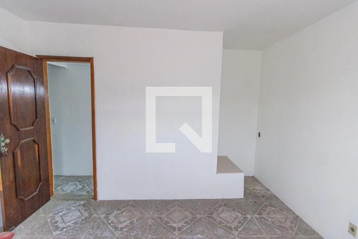 Casa sem mobília com 3 quartos e 3 banheiros — photo 27