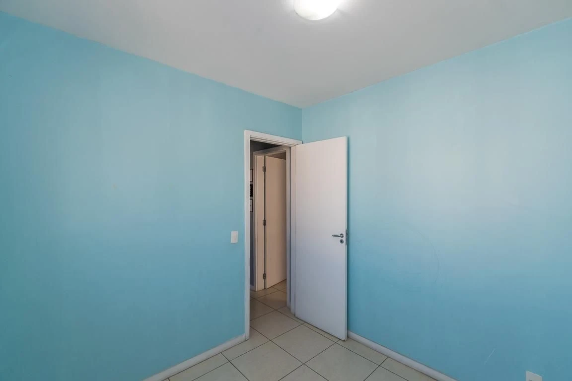 Furnished 3-bedroom apartment with 1 en-suite and balcony — photo 24
