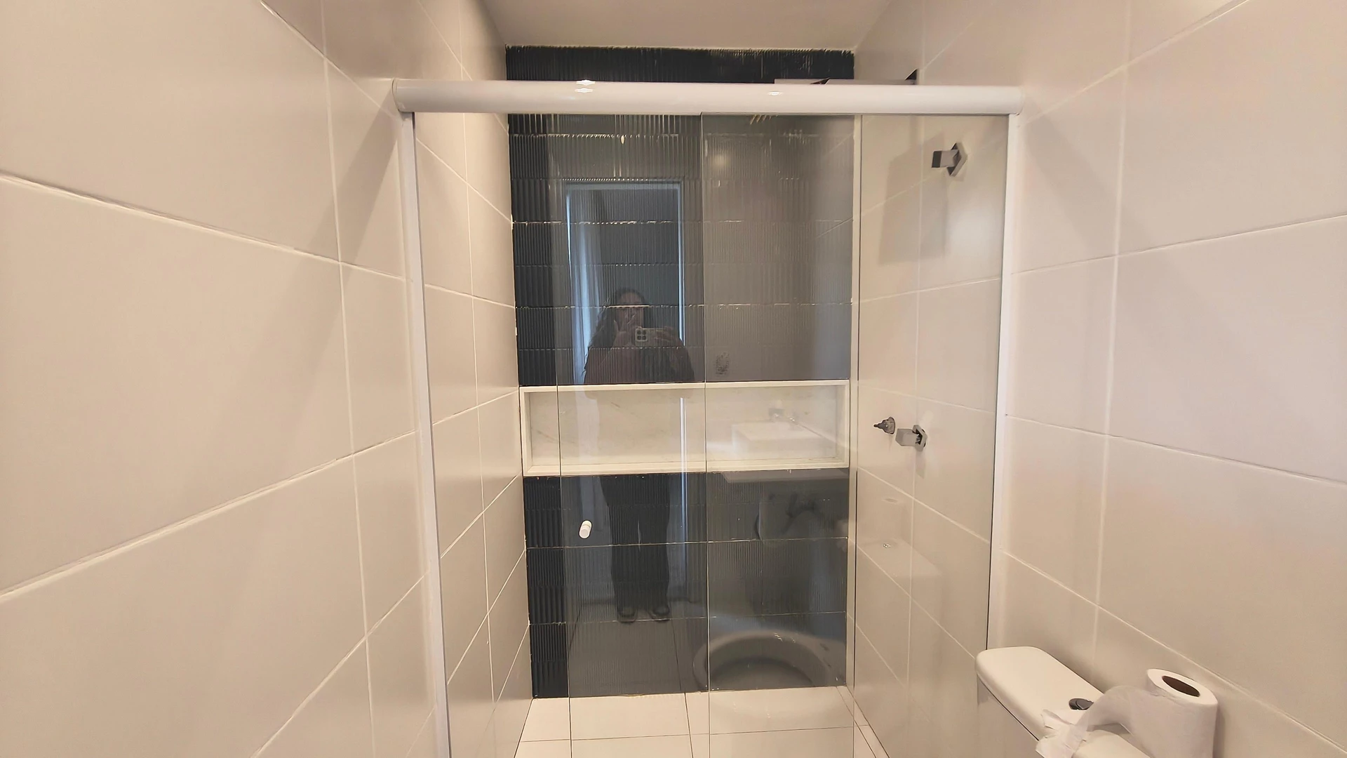 Jacuzzi in a 5-bedroom house, 350 m² — photo 45