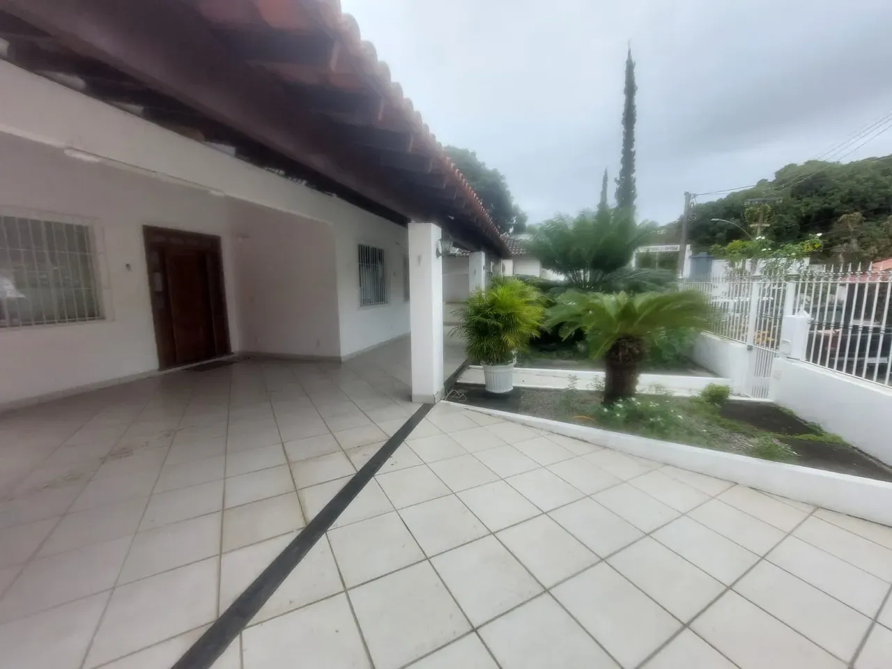 Home office in a 3-bedroom house, 169 m² — photo 16