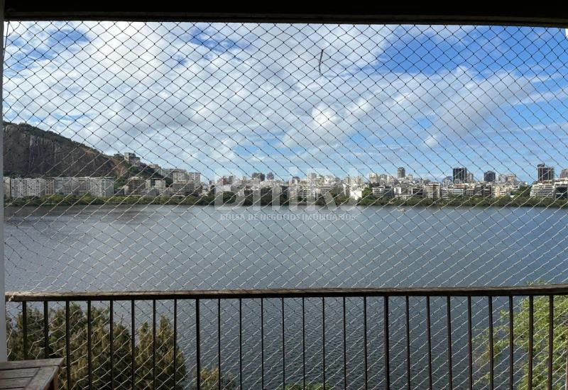 Apartment, 76 m², with a water view — photo 3