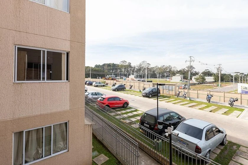 2-bedroom unfurnished apartment with open-plan kitchen
