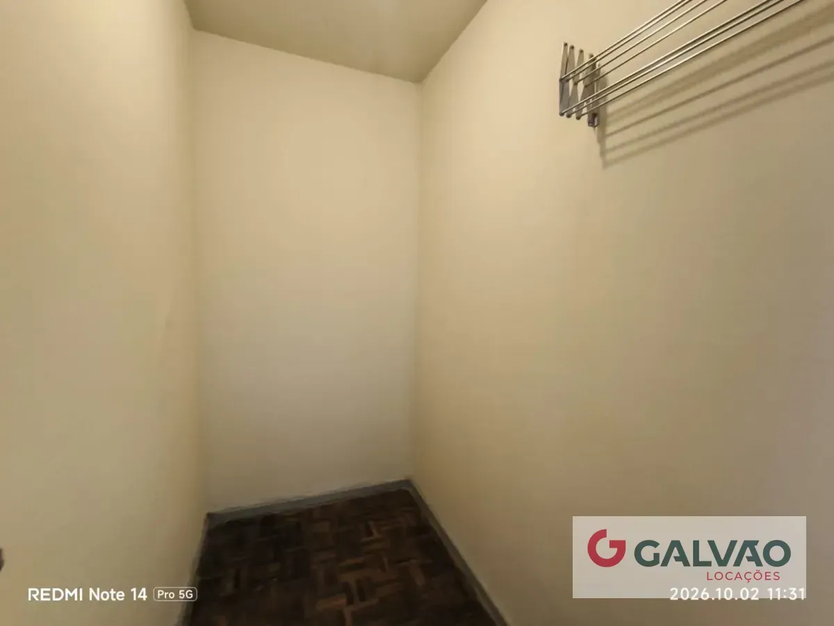 Apartment on the 3rd floor with wood or laminate floors — photo 13