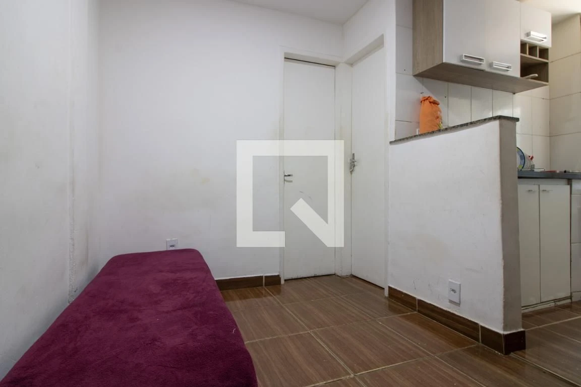 Furnished 2-bedroom apartment with 1 bathroom no parking — photo 13