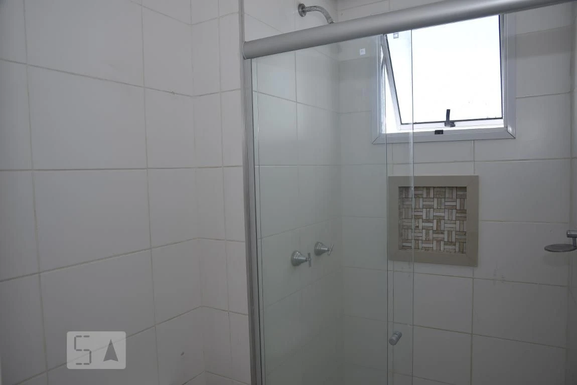 Wood or laminate floors in a 2-bedroom apartment, 48 m² — photo 6