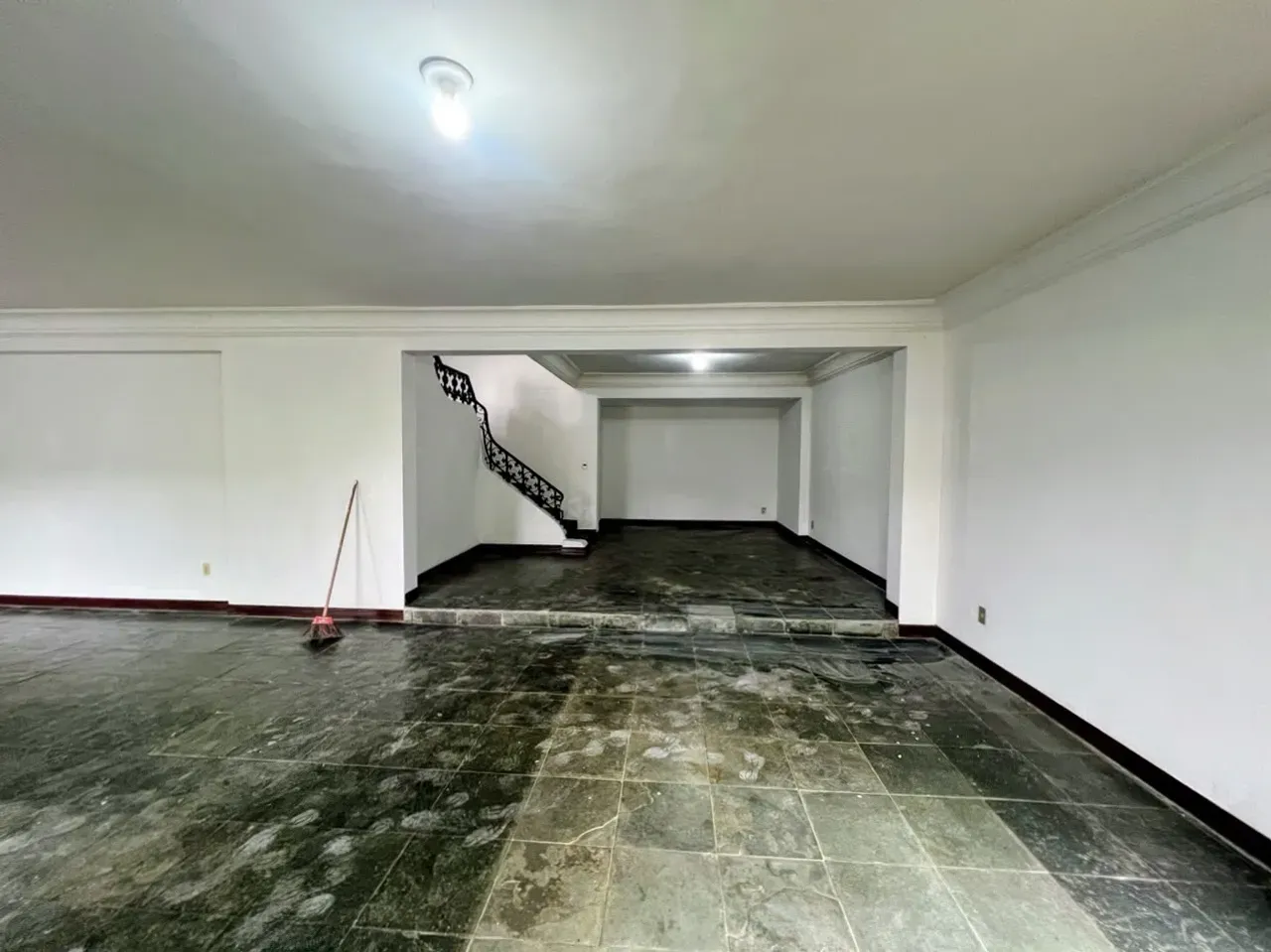 Duplex house with 4 bedrooms, 2 en-suites, 800 m² — photo 29