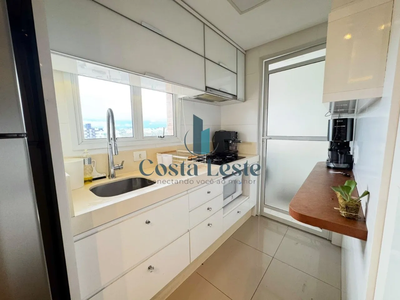 2-bedroom apartment with a home office in Florianópolis — photo 5