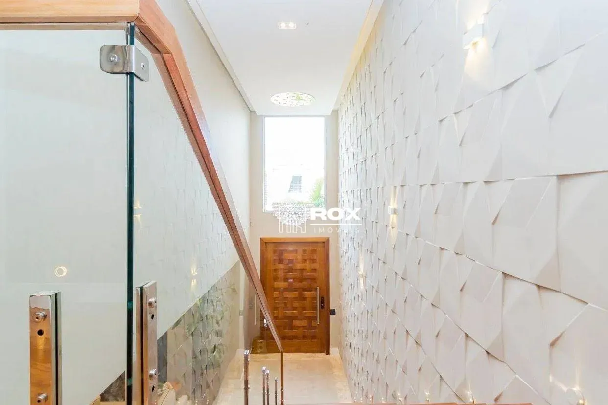 Furnished house with 4 en-suite bedrooms and 266 m² — photo 22