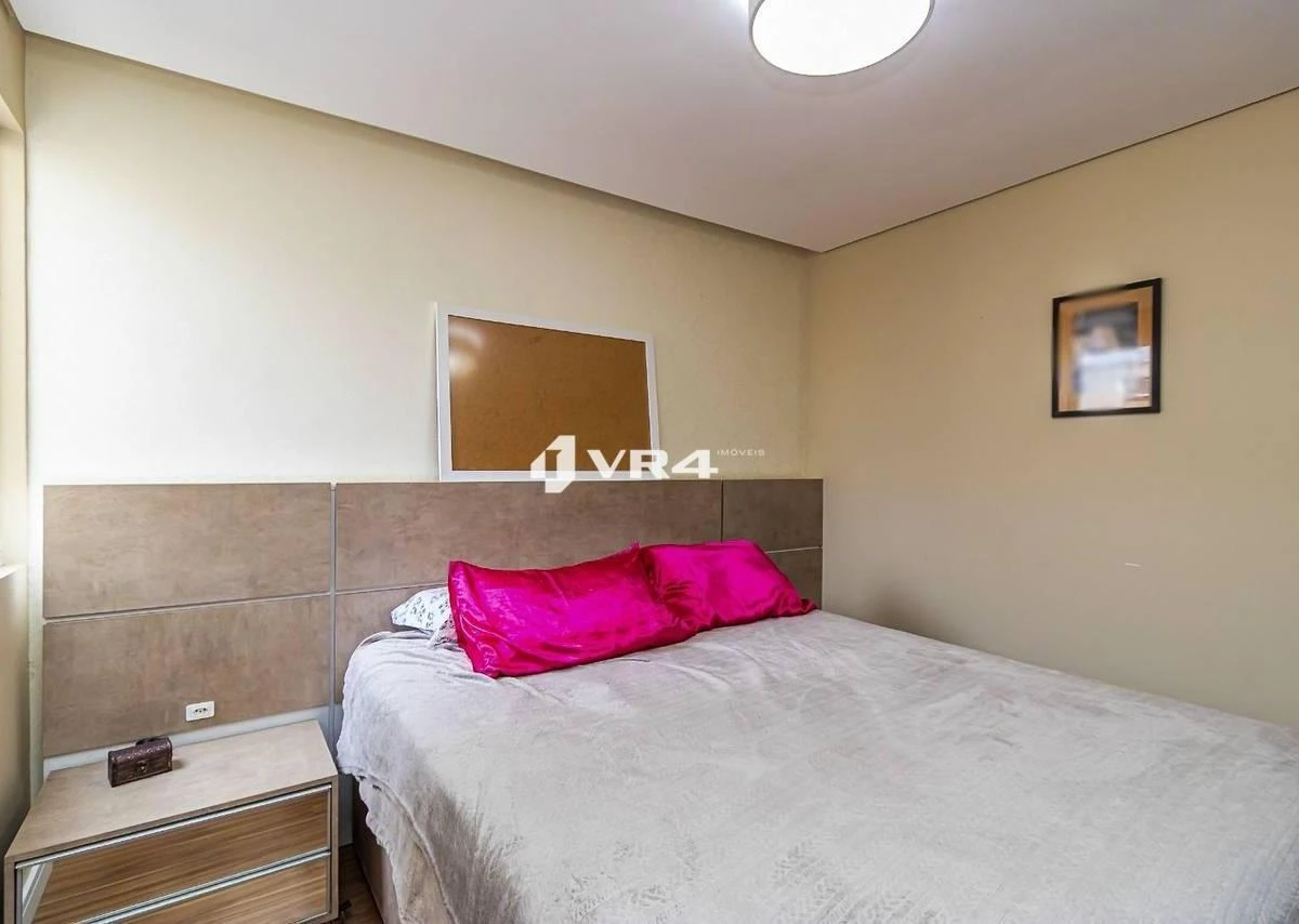 Furnished 3-bedroom apartment with open-plan kitchen — photo 48