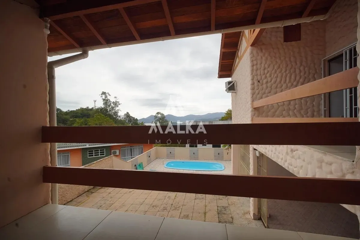 4-bedroom house with a water view in Florianópolis — photo 25