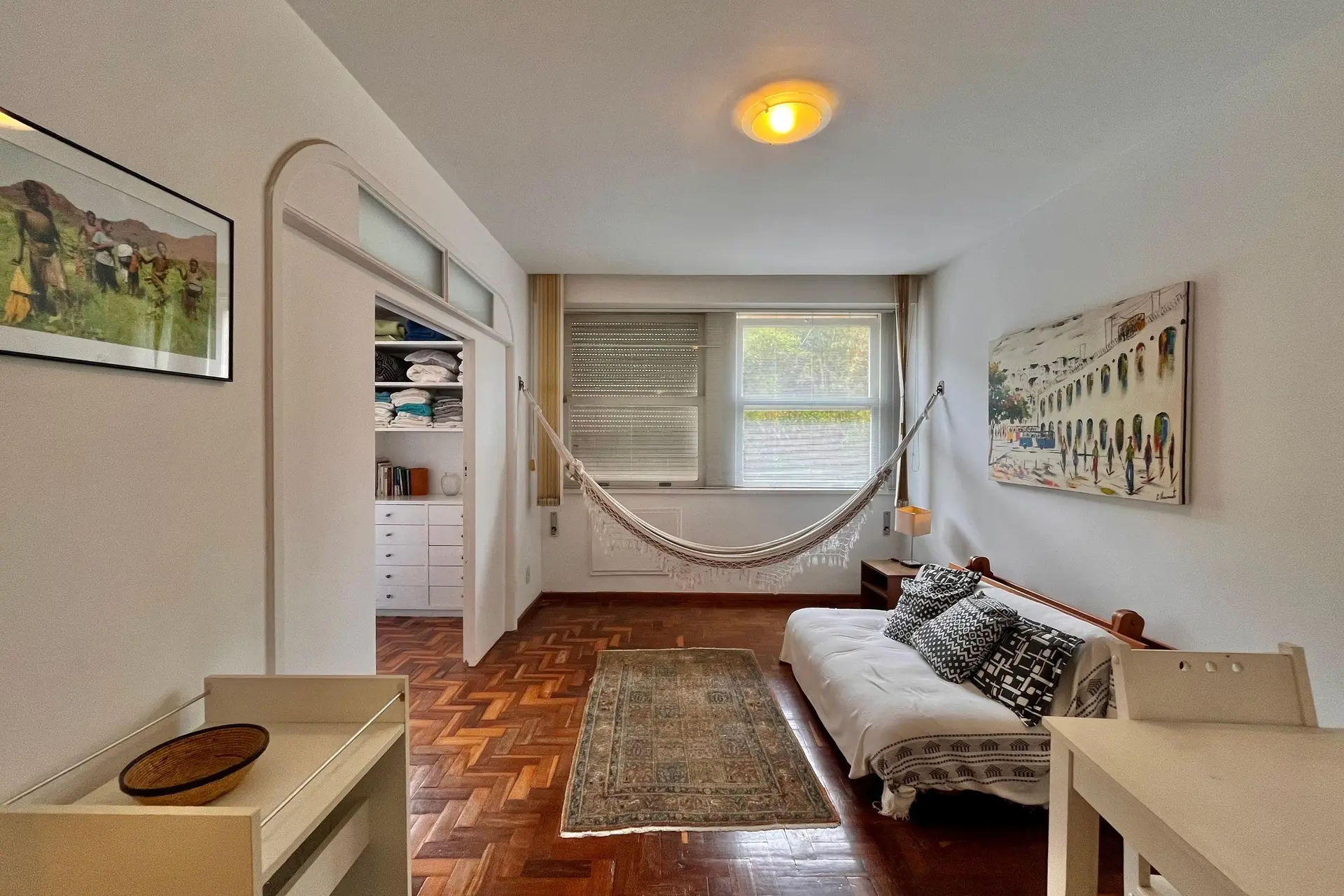 2-bedroom 2-bath apartment with no parking space
