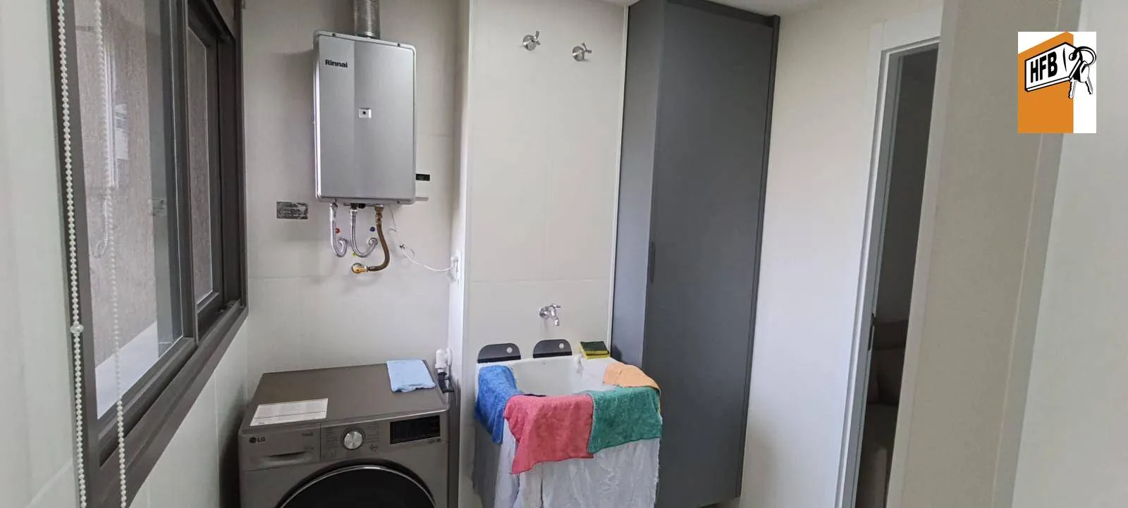 151 m² apartment with 3 bedrooms and 5 bathrooms — photo 35