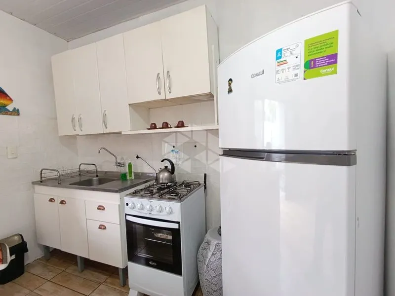 One-bedroom house with a garden — photo 3