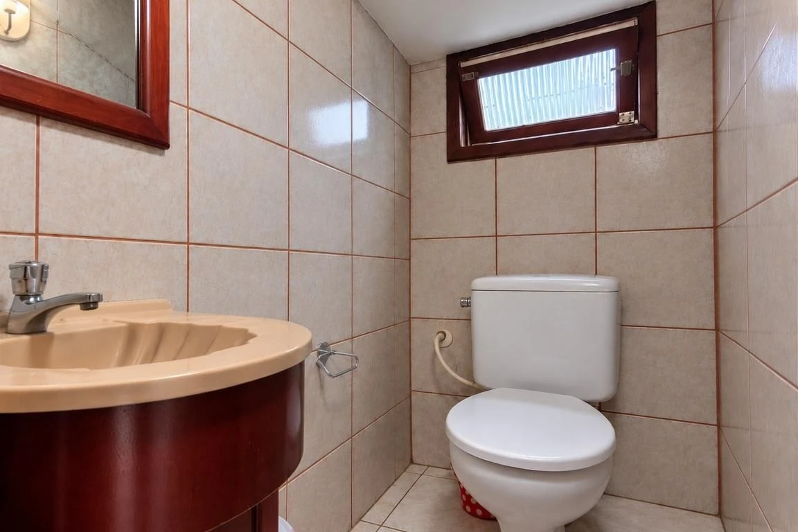 Home office in a 4-bedroom house, 270 m² — photo 29