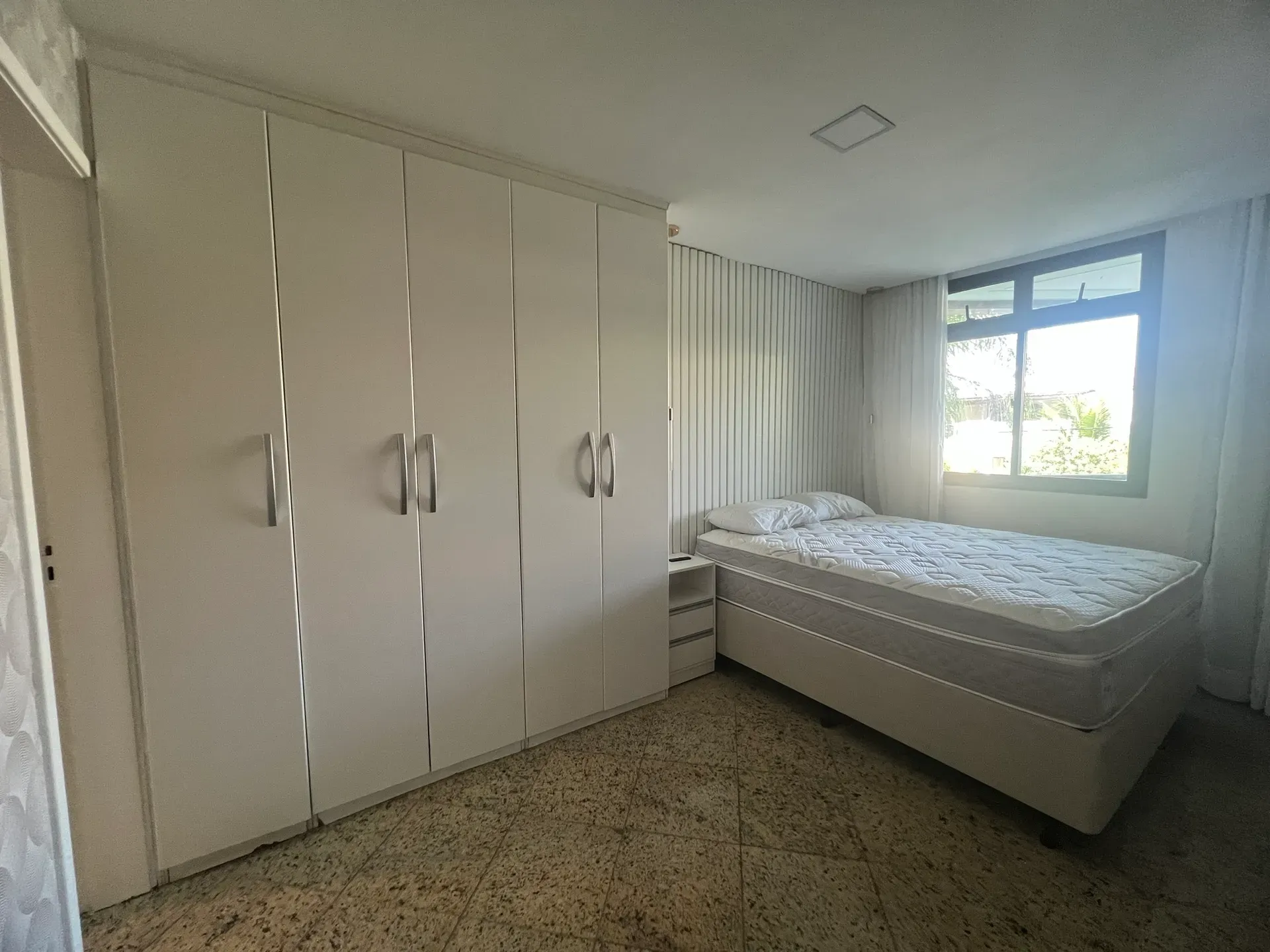 Furnished 90 m² apartment with a suite and 3 bedrooms — photo 20