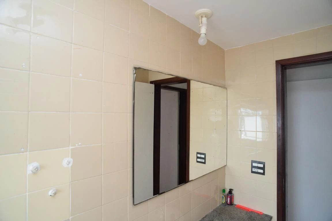 Apartamento mobiliado de 1 quarto com vaga e varanda — photo 2