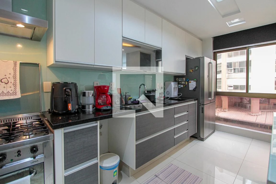 Apartamento de 2 quartos em suítes com 3 vagas e varanda — photo 4