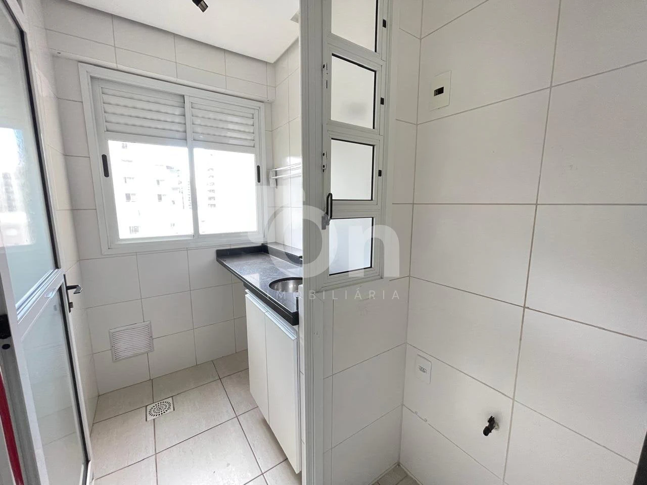 2-bedroom apartment with a water view in Florianópolis — photo 11