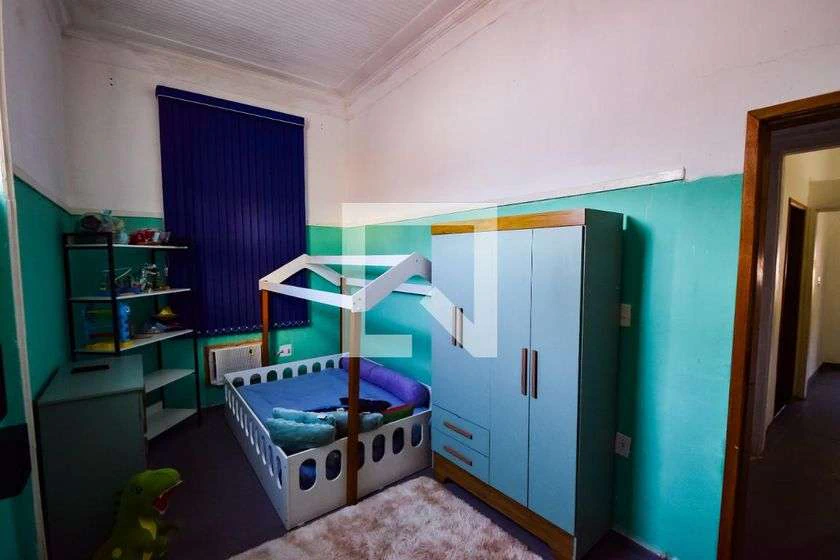 Дом с 4 спальнями, 3 парковками и частным садом — photo 6