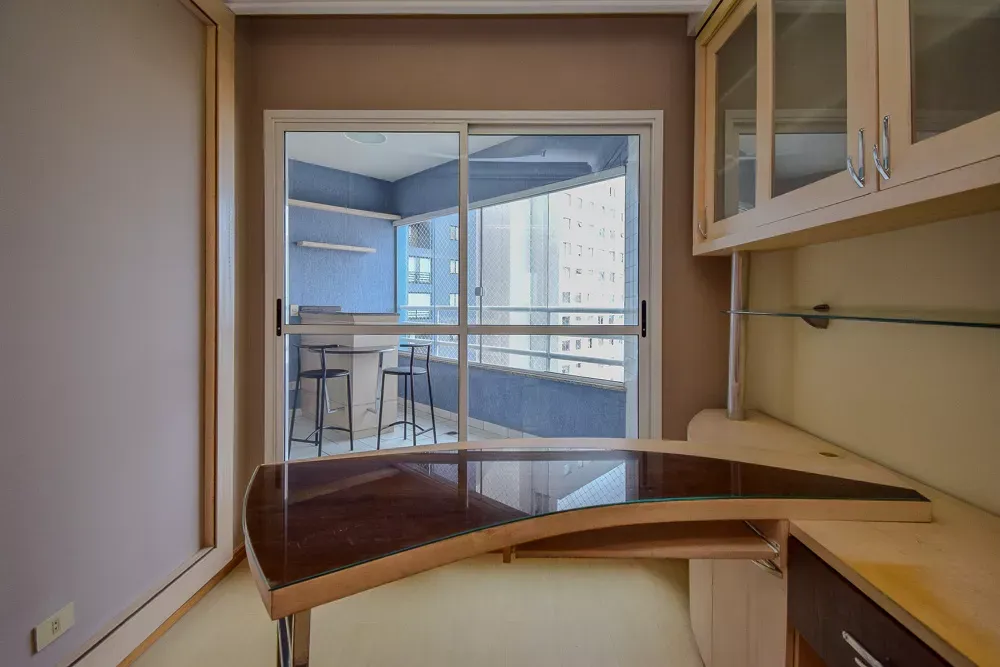 Furnished apartment with 3 bedrooms and 115 m² — photo 30