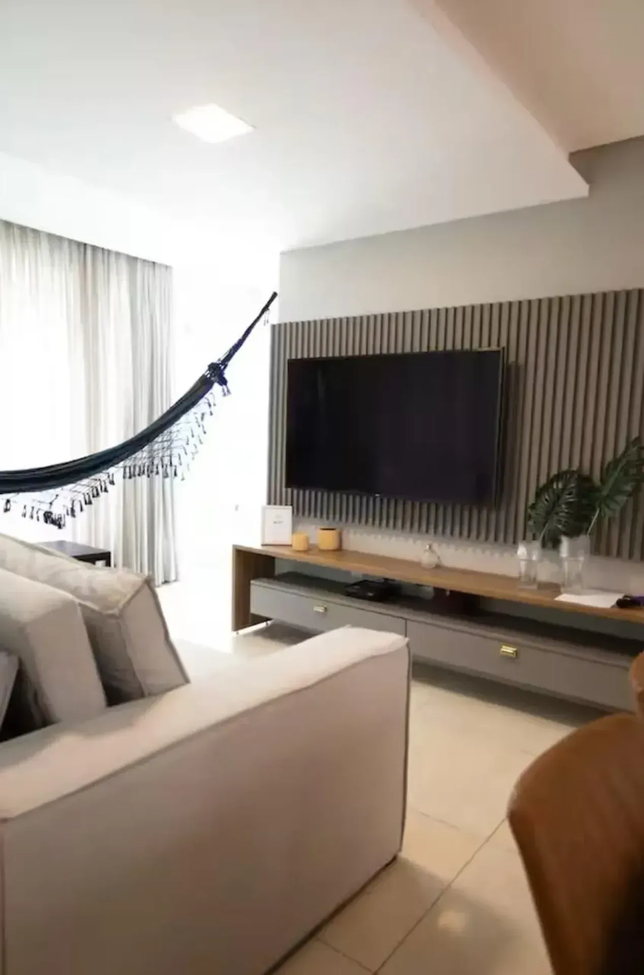 Furnished 65 m² apartment with 2 bedrooms and parking