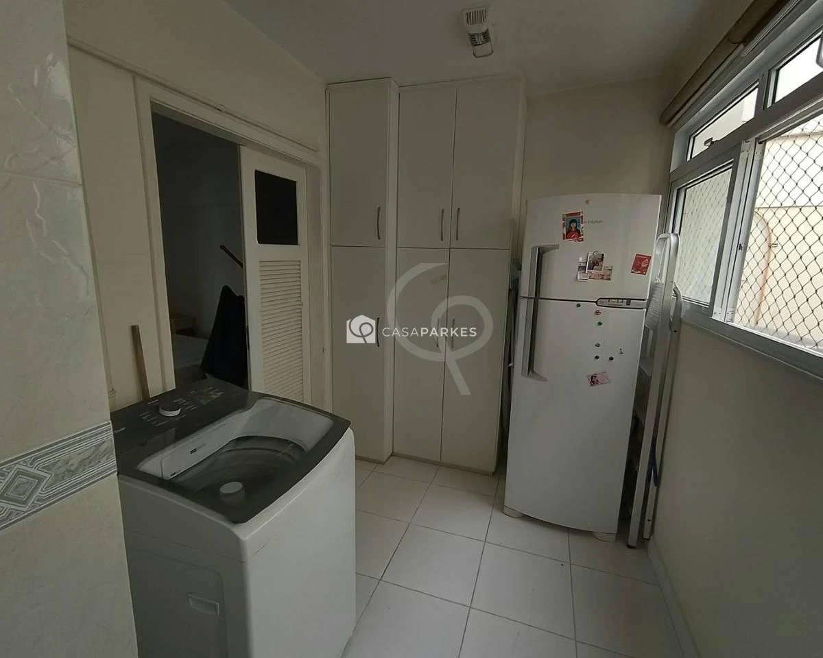 150 m² apartment with 2 bedrooms and a closed kitchen — photo 11