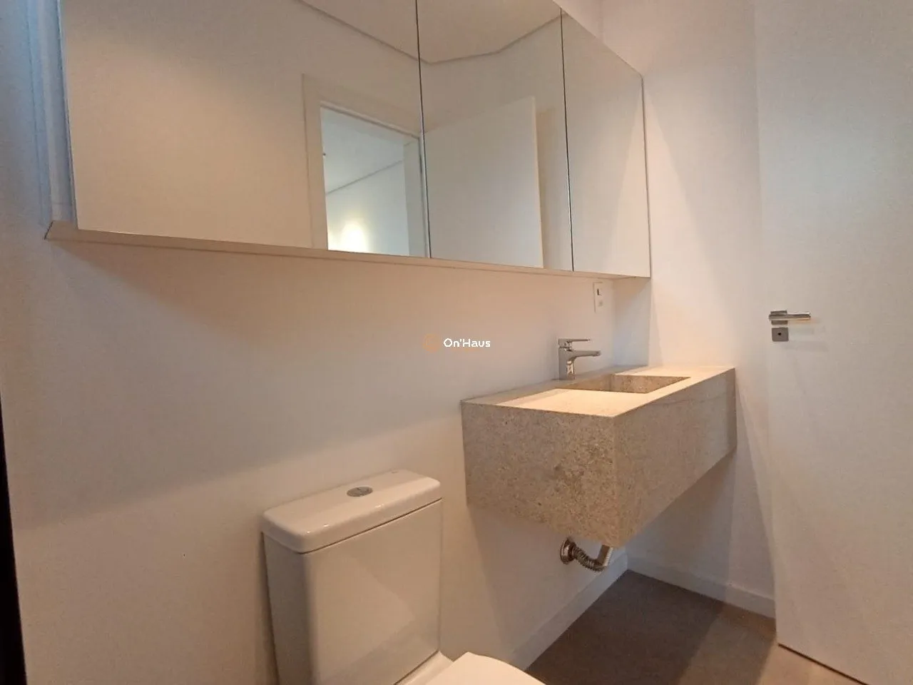 Rental house with 6 en-suite bedrooms and 513 m² — photo 28