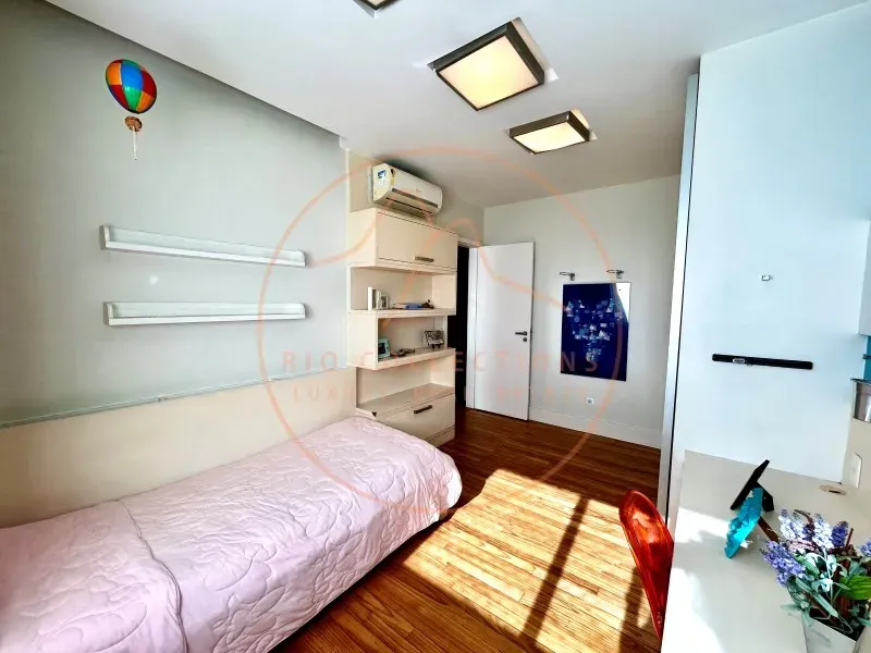 Furnished apartment, 419 m², with a bathtub — photo 31