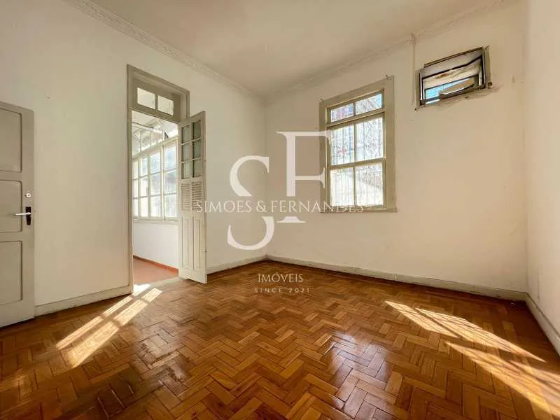 Casa com 4 quartos, 3 banheiros e 4 vagas — photo 16