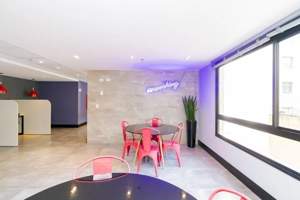 1 quarto e espaço de home office: apartamento de 17 m² — photo 13
