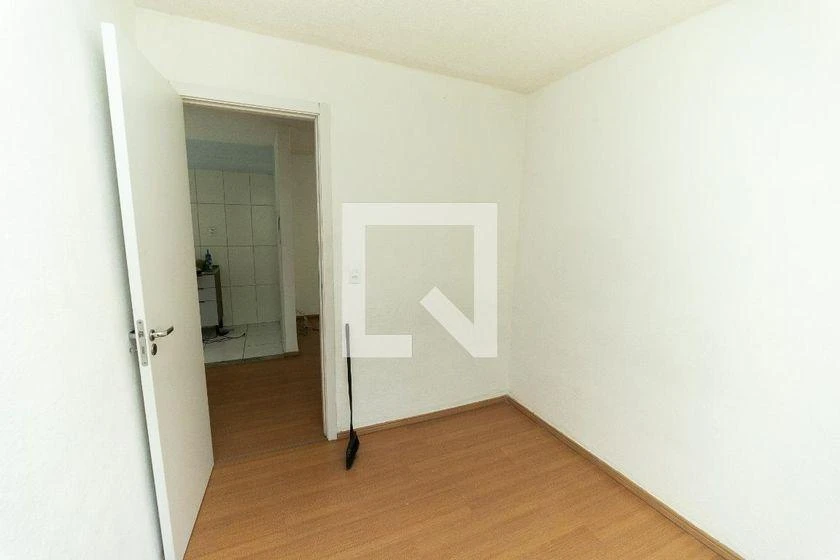 2-bedroom apartment in a building with a gym — photo 16