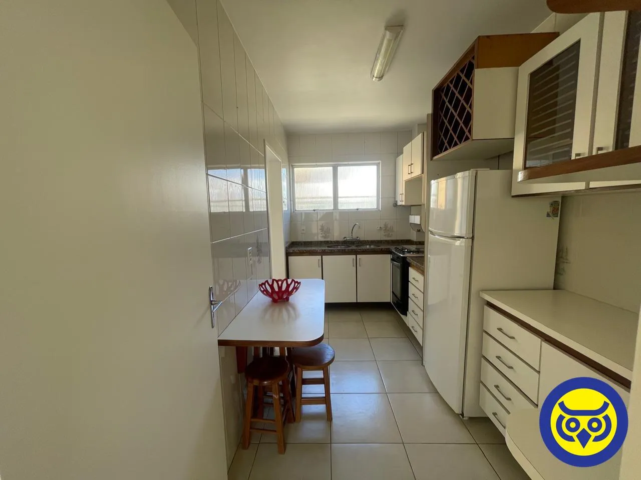 Apartment on the 12th floor with wood or laminate floors — photo 4