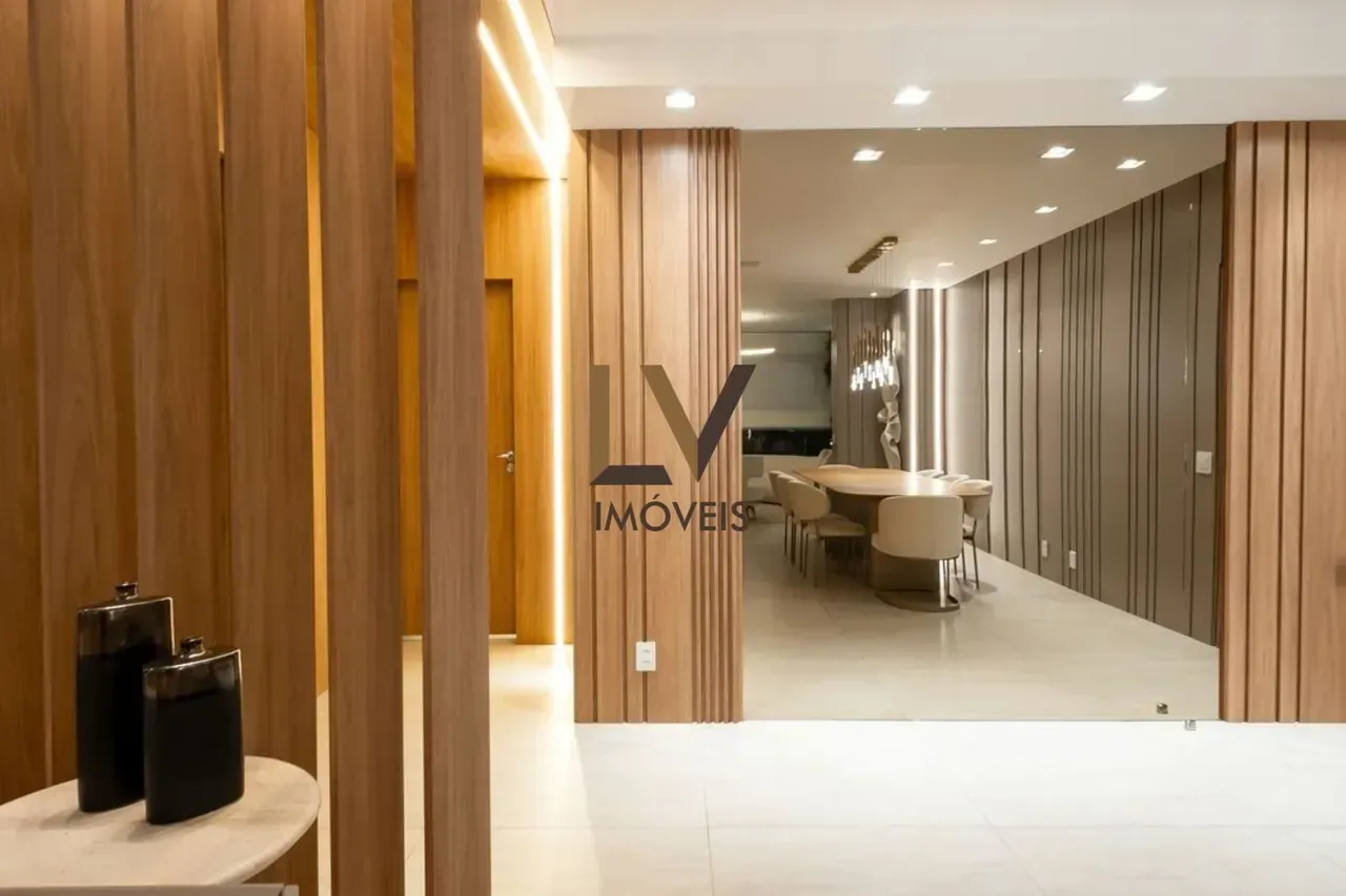 Furnished 4-bedroom apartment with open-plan kitchen — photo 15
