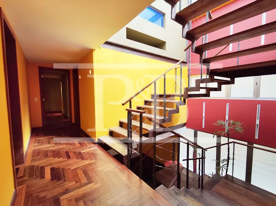 Penthouse with 4 bedrooms and 4 baths, 539 m² — photo 21
