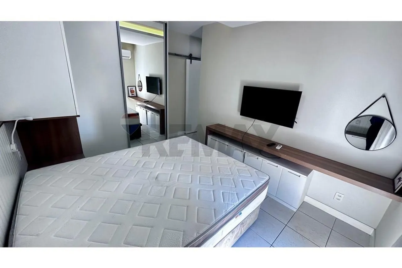 3-bedroom apartment with modern open-plan kitchen — photo 18