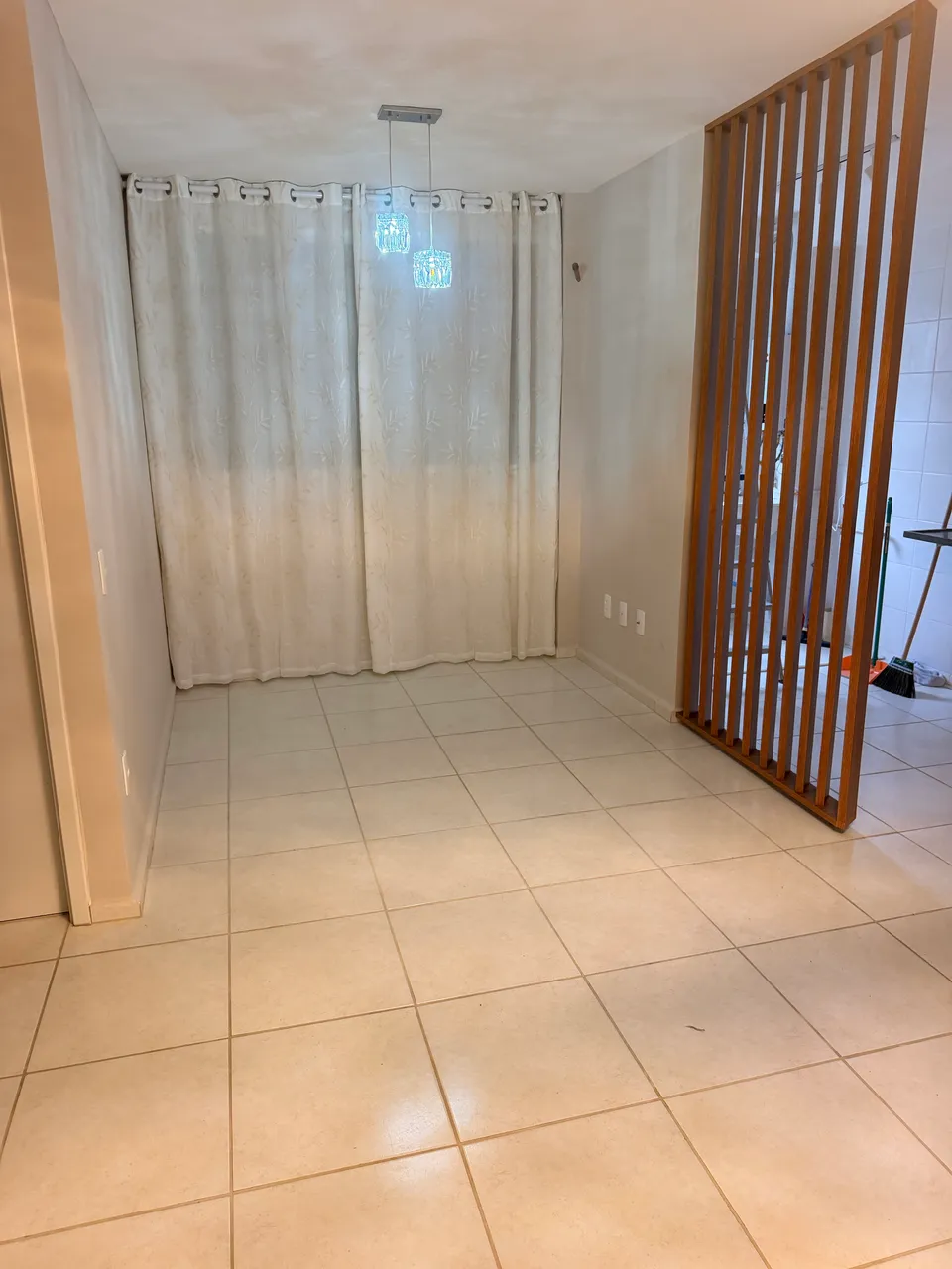 Unfurnished apartment with 2 bedrooms and 1 parking spot — photo 3