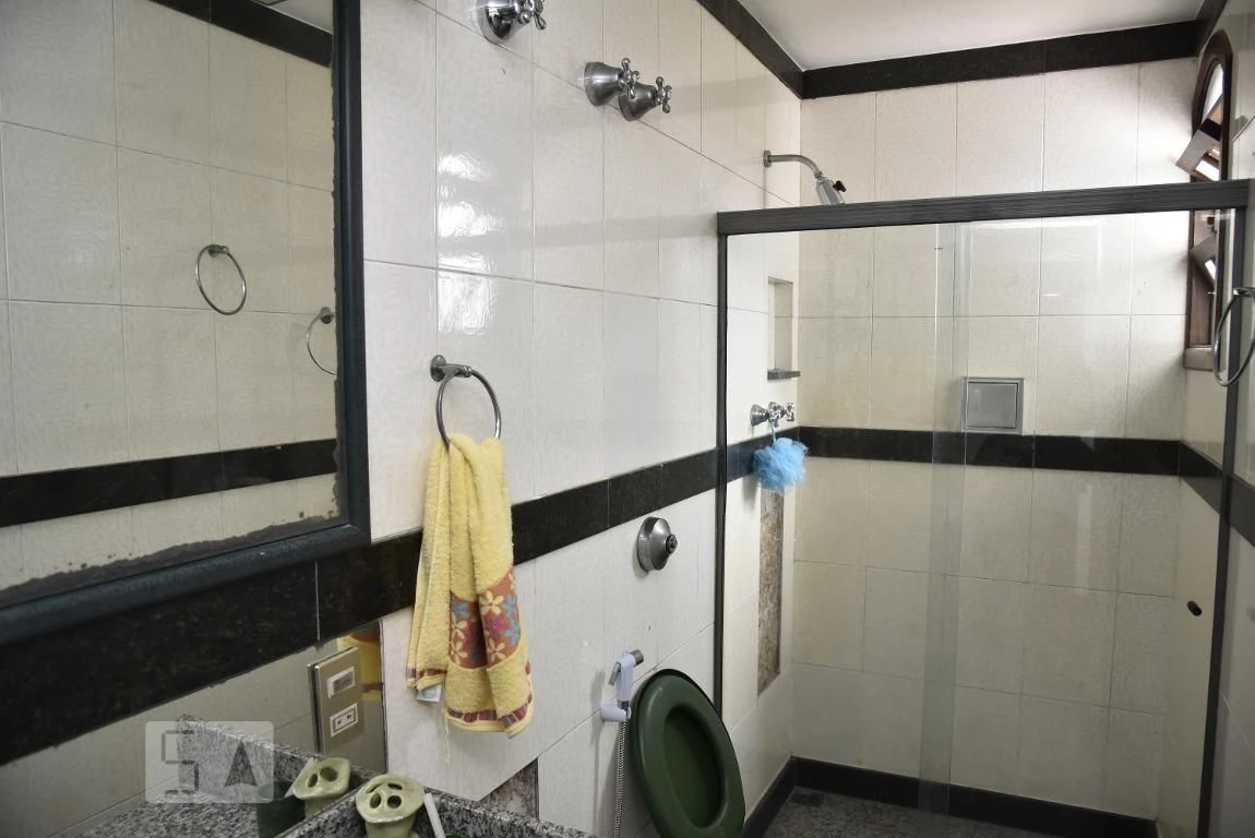 Casa com 4 quartos e 6 banheiros, com cozinha independente — photo 107