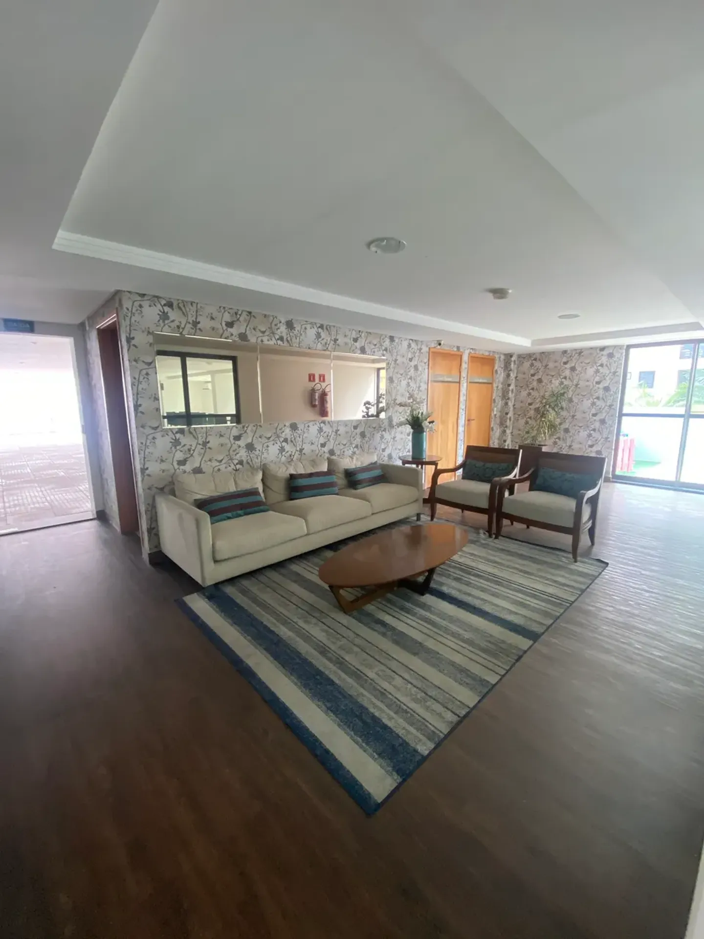 2-bedroom apartment with a washing machine — photo 13