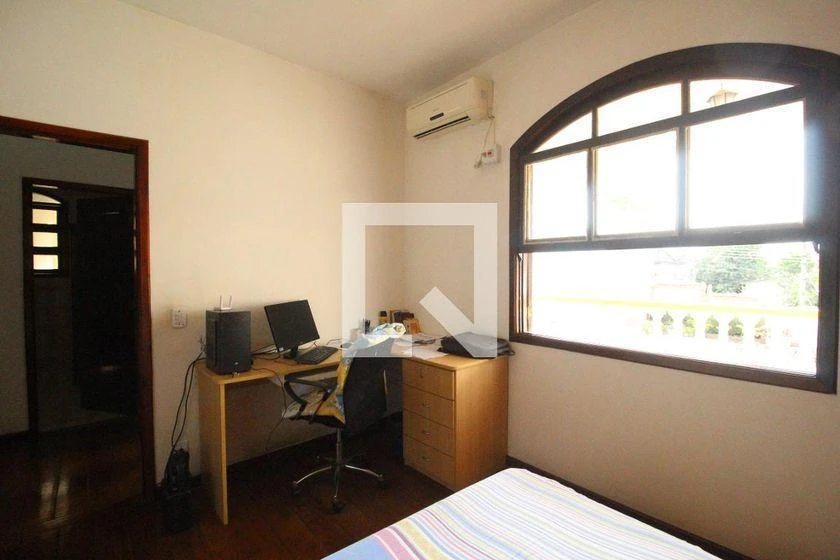 Rental house with 6 bedrooms and 3 en-suite, 599 m² — photo 20