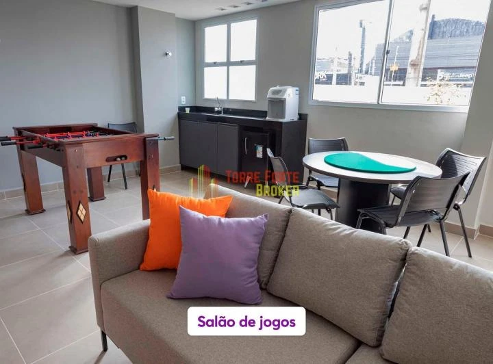 Furnished 2-bedroom apartment with balcony — photo 8