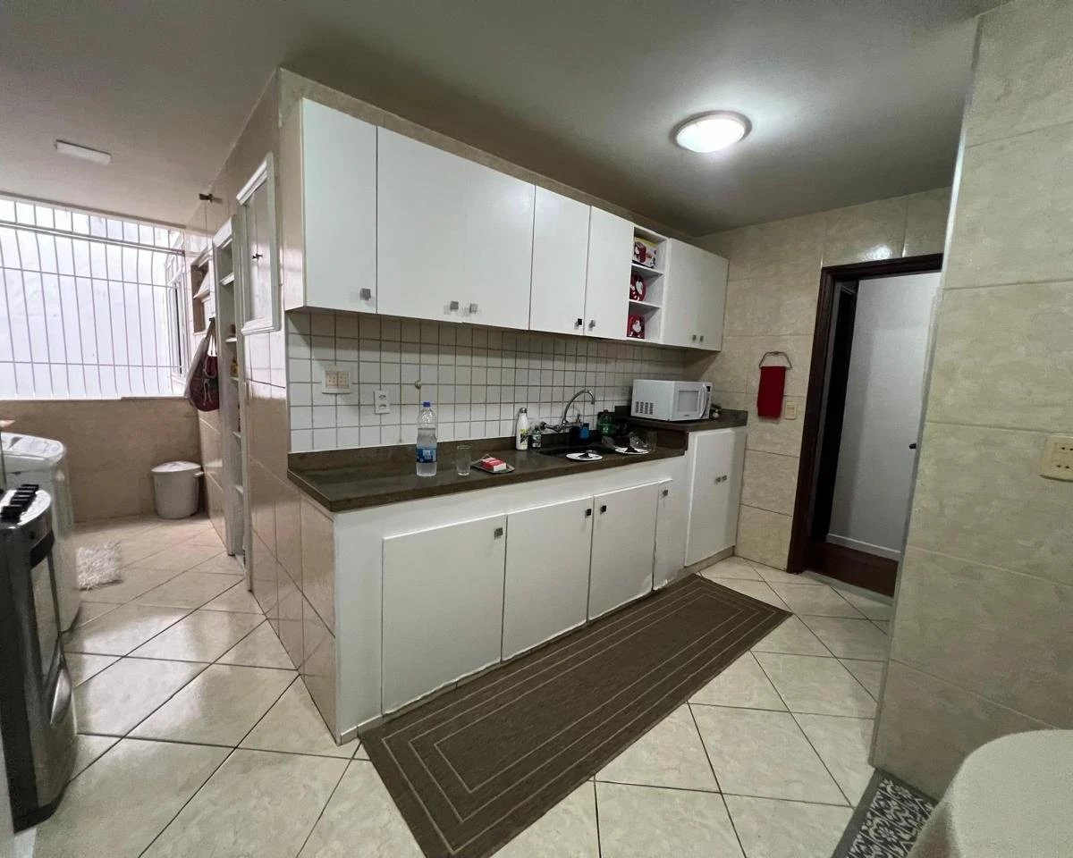 Furnished 170 m² apartment with 4 en-suite suites — photo 15