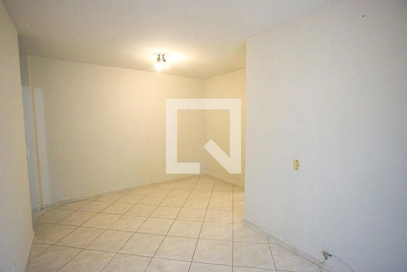 2-bedroom apartment in a building with a gym — photo 20