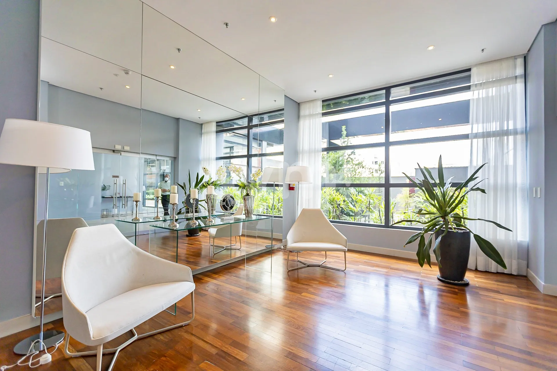 Furnished 2-bedroom apartment with a balcony grill — photo 65