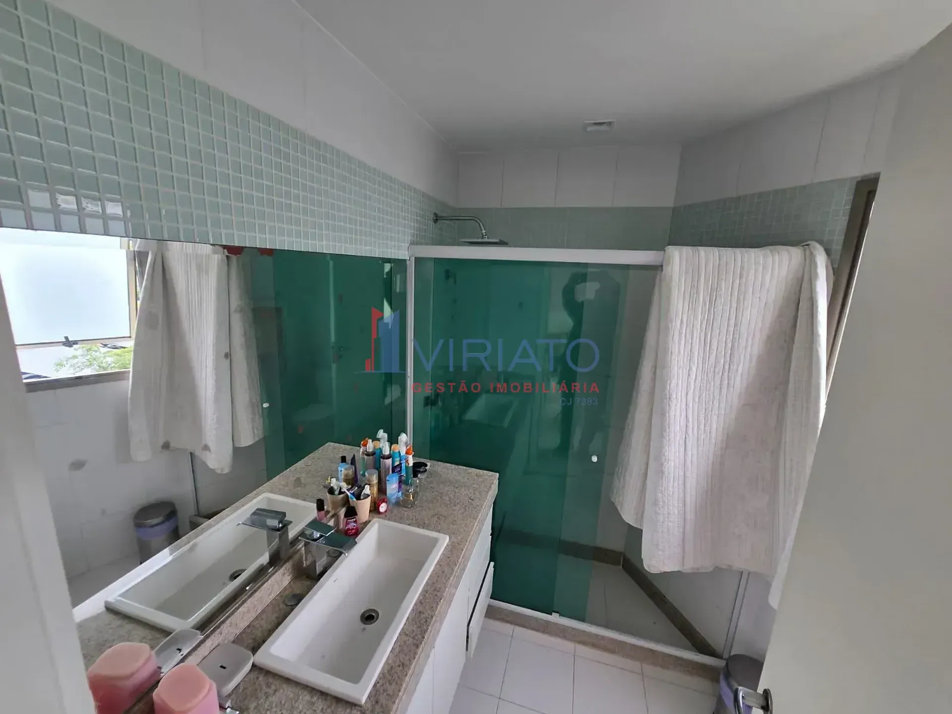 Furnished apartment with 4 bedrooms and 5 bathrooms — photo 33